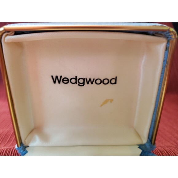 Vintage Wedgwood Van Dell Jasper Wear 12 Karat Gold Filled Cameo Brooch Pin - Picture 8 of 10